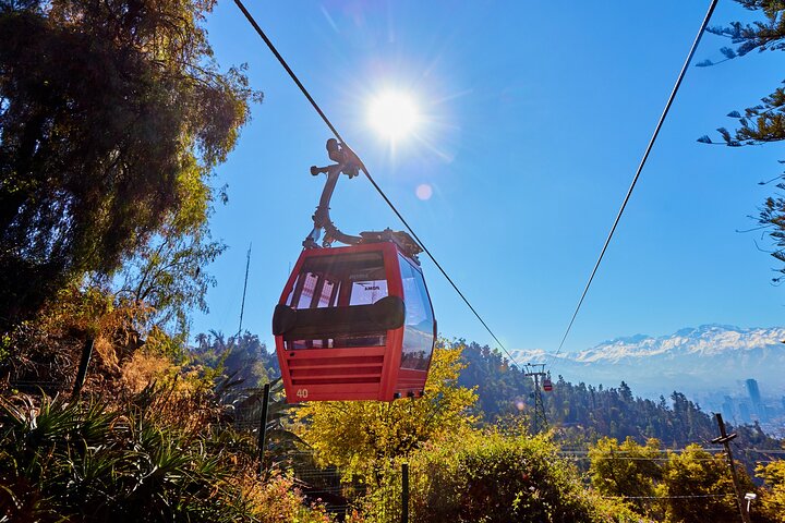 Cable Car, Funicular and Sightseeing Bus in Santiago one day