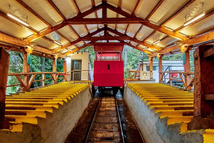 Cable Car, Funicular and Sightseeing Bus in Santiago one day