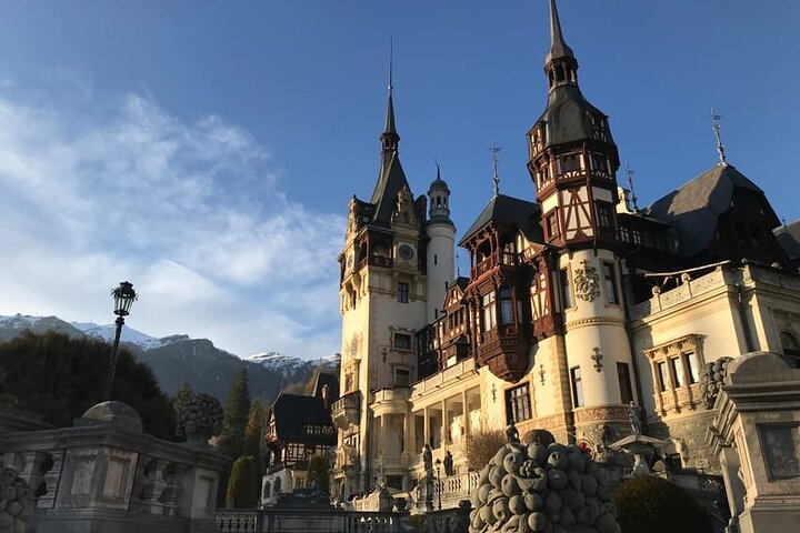 From Brașov Bran Castle, Peleș, Cantacuzino and Sinaia