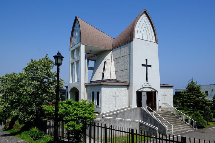 Walk Around Hakodate's Hidden Spots Guided by Local Residents