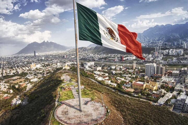 The best tour to "Grutas de García" + Cable Car + Guide + transfer