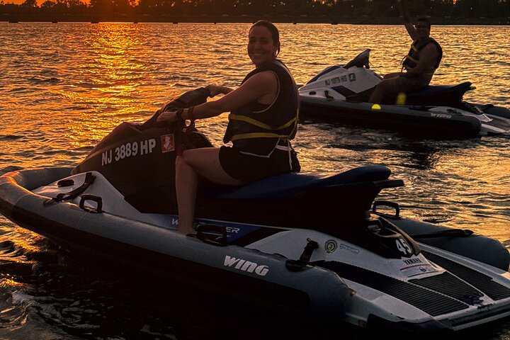 The Manhattan Loop and Statue of Liberty Jet Ski Tour (2.5 hr)
