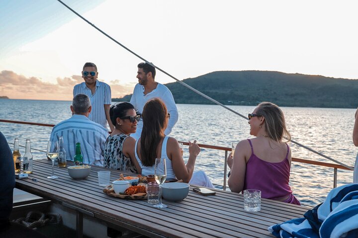 Major Tom -Sailing Day Cruise, with Snorkeling, Lunch & More!