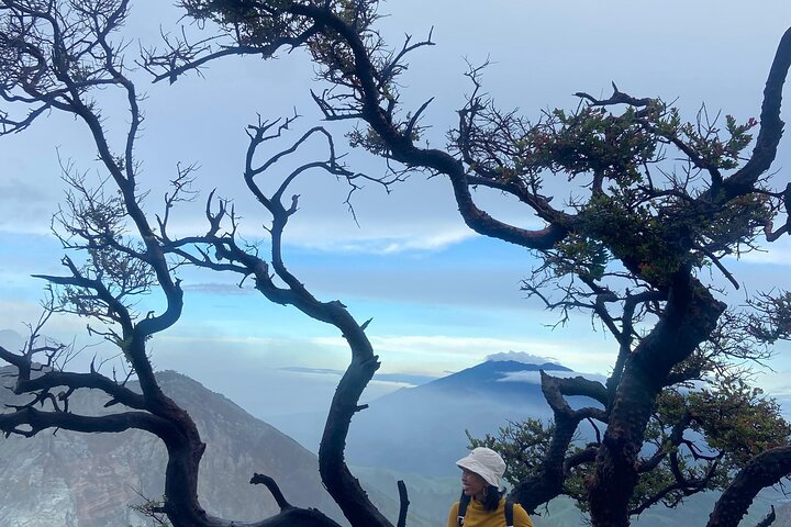 East Java Tours: 3 Days Mount Bromo & Mount Ijen Crater Tour start from Surabaya