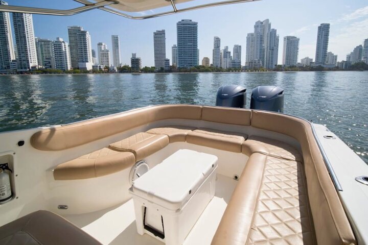 Cartagena 5 Island Hop Tour: Lunch, Snorkel, Beach Clubs, & More