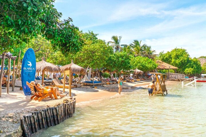 Cartagena 5 Island Hop Tour: Lunch, Snorkel, Beach Clubs, & More