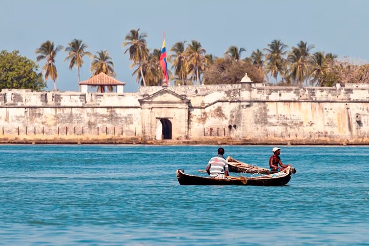 Cartagena 5 Island Hop Tour: Lunch, Snorkel, Beach Clubs, & More