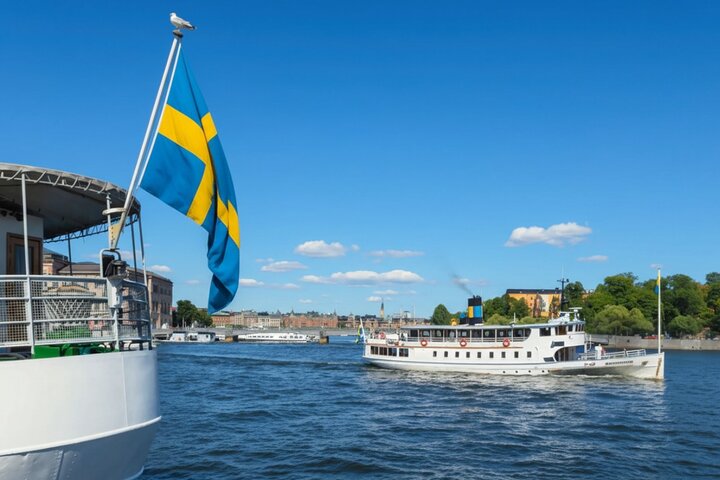 Stockholm Guided Archipelago Cruise Tour with Swedish Fika