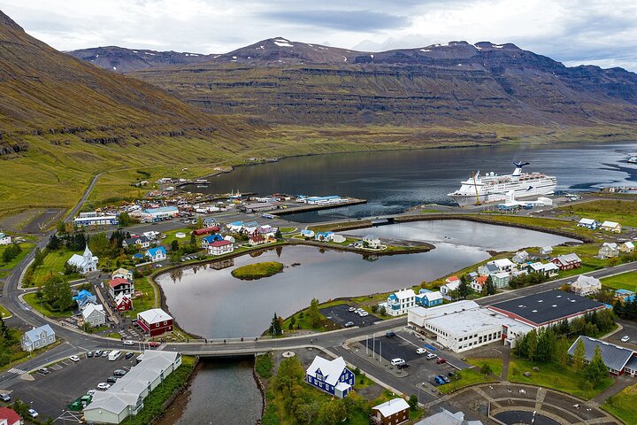Seydisfjordur Port Studlagil Canyon and Waterfalls Tour