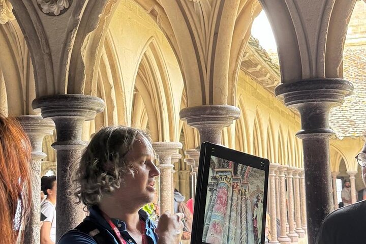 Mt St. Michel Private Tour with Abbey tickets and tour guide