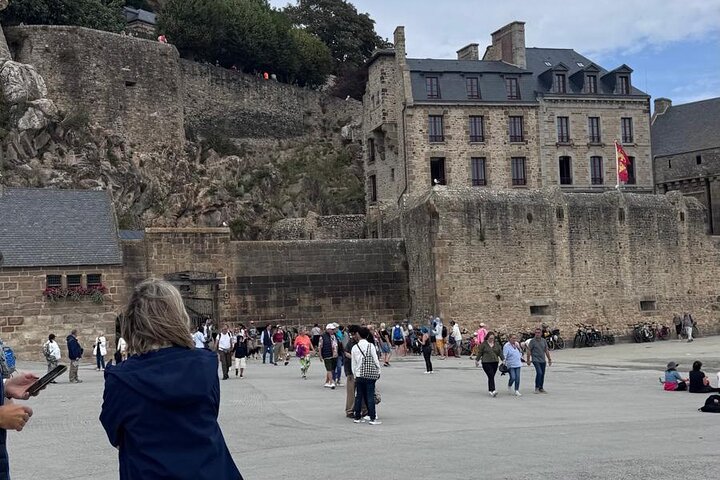 Mt St. Michel Private Tour with Abbey tickets and tour guide