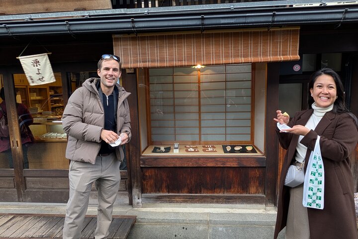 Takayama & Shirakawa-go Private Tour – Guide & Car from Nagoya