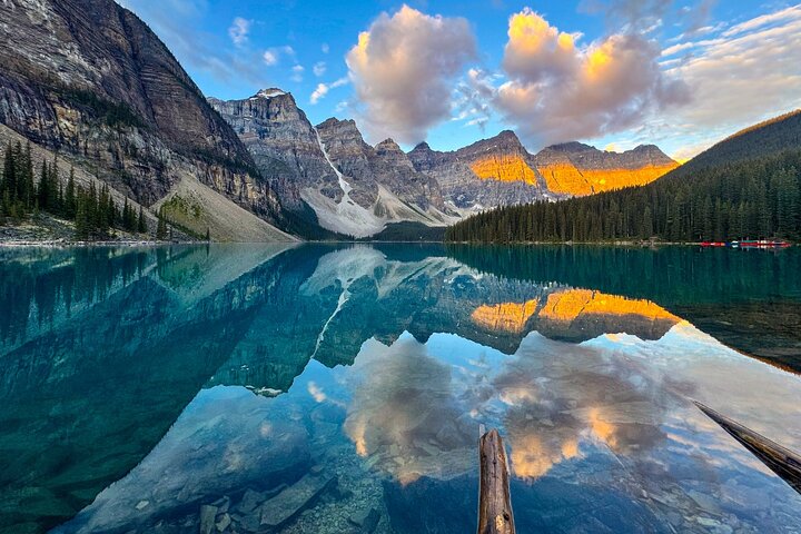 Moraine Lake Sunrise(2.5hrs)&Lake Louise(2hrs) from Canmore/Banff