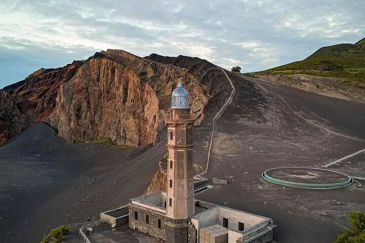 Faial Island: Full Day with Local Guide, Volcanoes and Landscapes