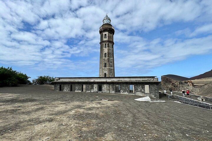 Faial Island: Full Day with Local Guide, Volcanoes and Landscapes