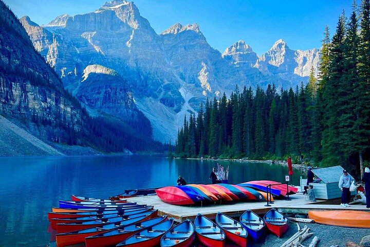 Lake Louise, Moraine , Emerald & Banff Town ,Johnston Canyon Tour