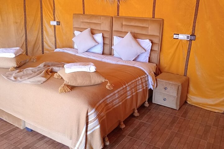 Camel Trekking & 1 Night in Merzouga Desert Camp