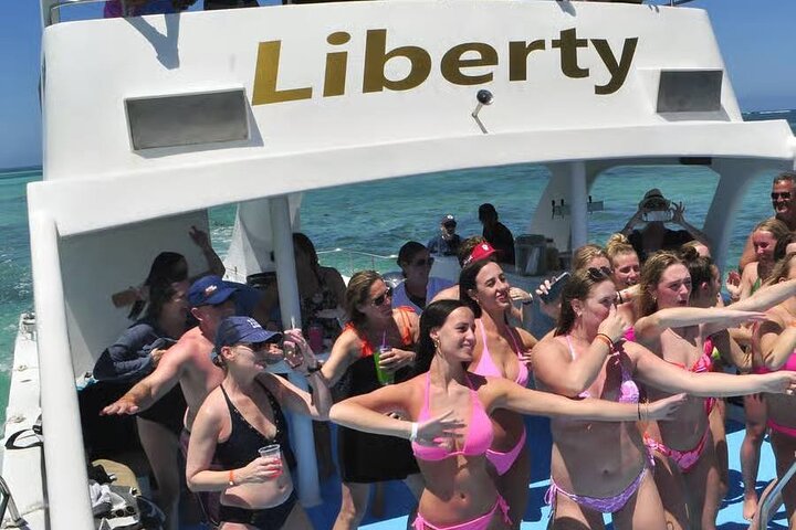 Exclusive Hip Hop Punta Cana Party Boat with Open Bar *Only Adult