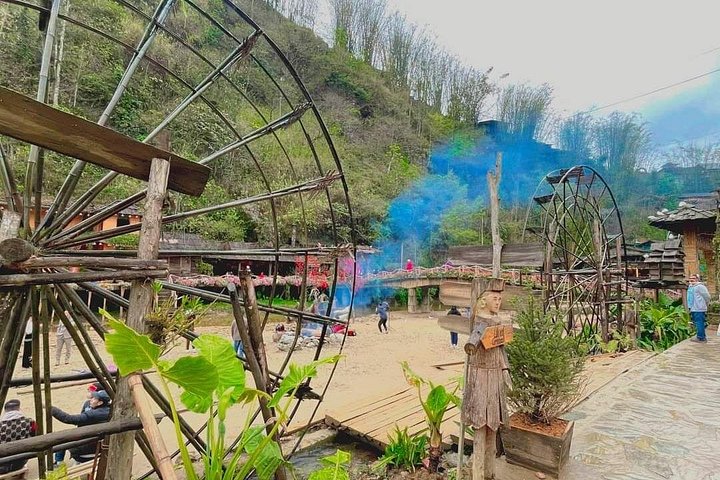 Sapa Private Car Rental–Half & Full Day & English Speaking Driver