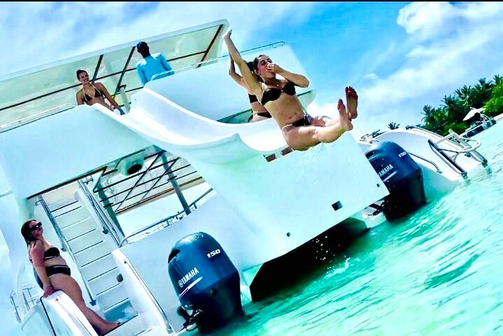 Sand Bar Punta Cana, Snorkeling, Party Boat, Booze Cruise Party