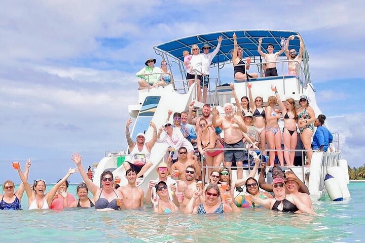 Sand Bar Punta Cana, Snorkeling, Party Boat, Booze Cruise Party