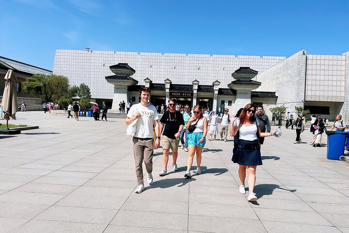 Xi'an: Exclusive Terracotta Army Tour & Local Family Lunch