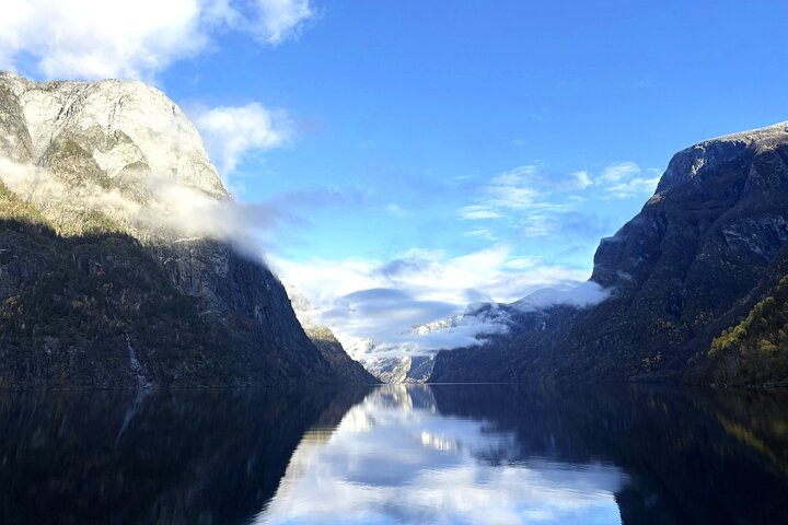 Bergen: UNESCO NærøyFjord Cruise, Flåm & Stegastein - Incl. Lunch