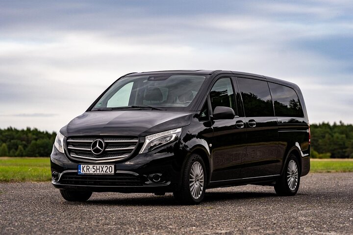 VIP tour to Auschwitz with private transfer & private guide