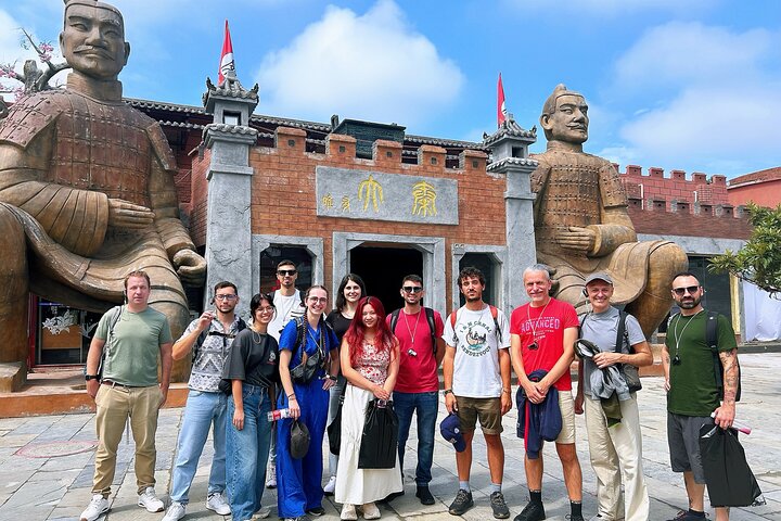 Xi'an: Exclusive Terracotta Army Tour & Local Family Lunch