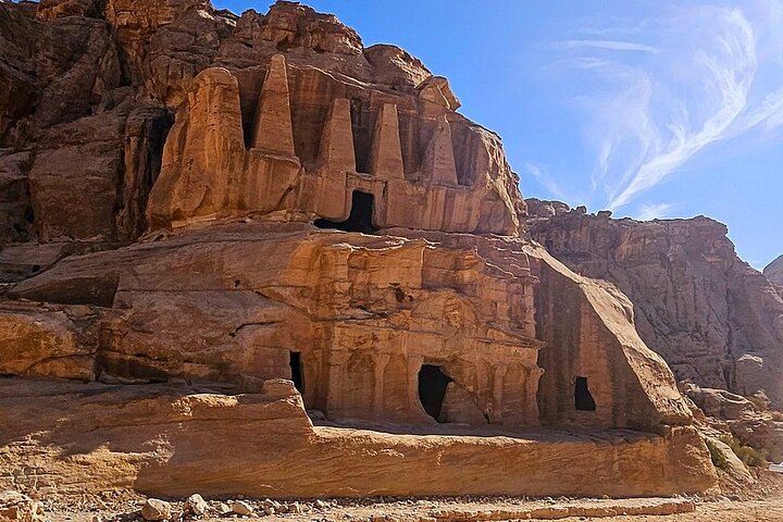 Petra Full Day Trip from Sharm El Sheikh with Lunch and Transfers