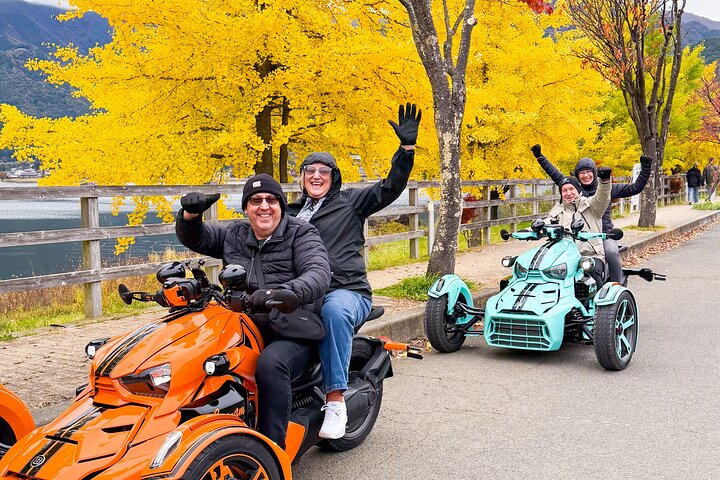 Mt. Fuji Scenic Trike Ride in Lake Kawaguchiko