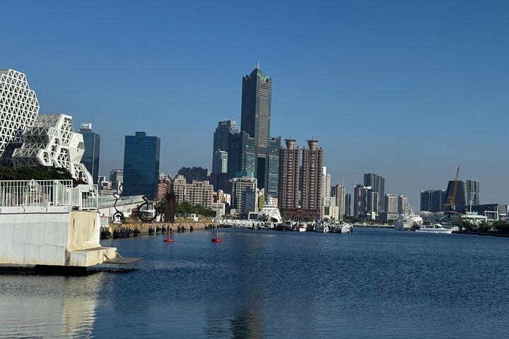 Half Day Kaohsiung City Walks and Night Market Tour