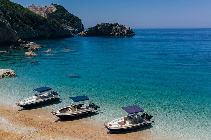 Zakynthos Private Cruise to Navagio and Blue Caves