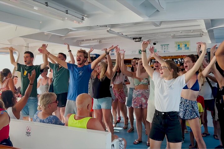 Island Hopping from Skiathos