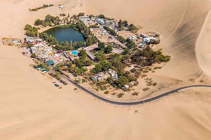 Premium Paracas & Huacachina Day Trip from Lima with Sunset Toast
