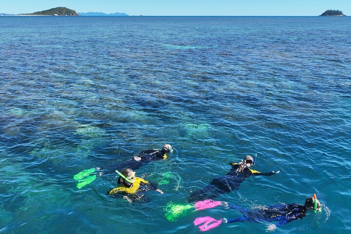 Whitsunday Islands Sail, SUP & Snorkel Tour-Small group