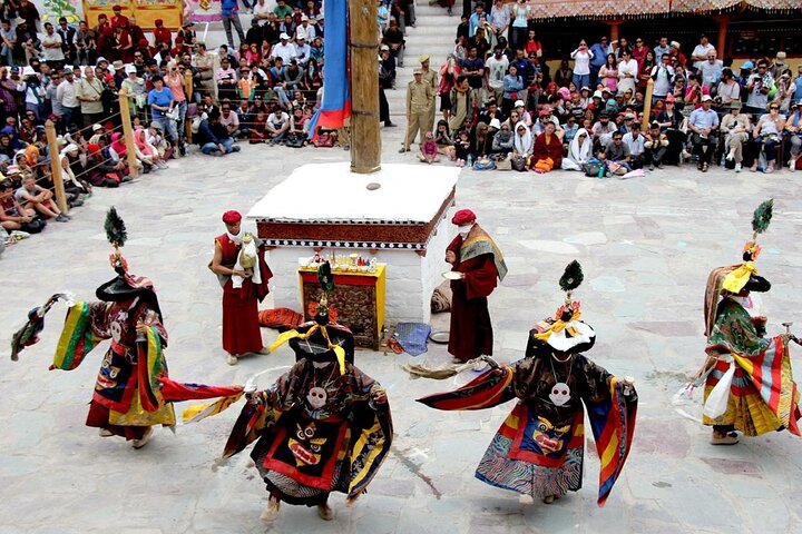 7 Days Private Ladakh India Tour with Transportation