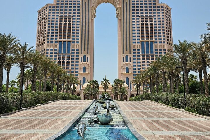 Abu Dhabi Top 15 Must-See Attractions with Grand Mosque and Souks