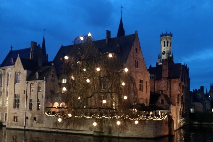 Bruges Guided Retro Biketour: Highlights, Hidden Gems & Tasting