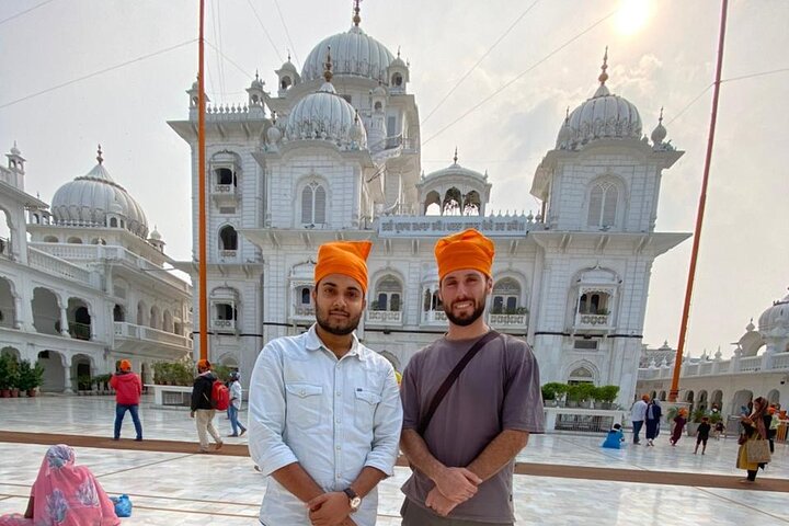 Patna Full Day Guided Tour by Private Cab