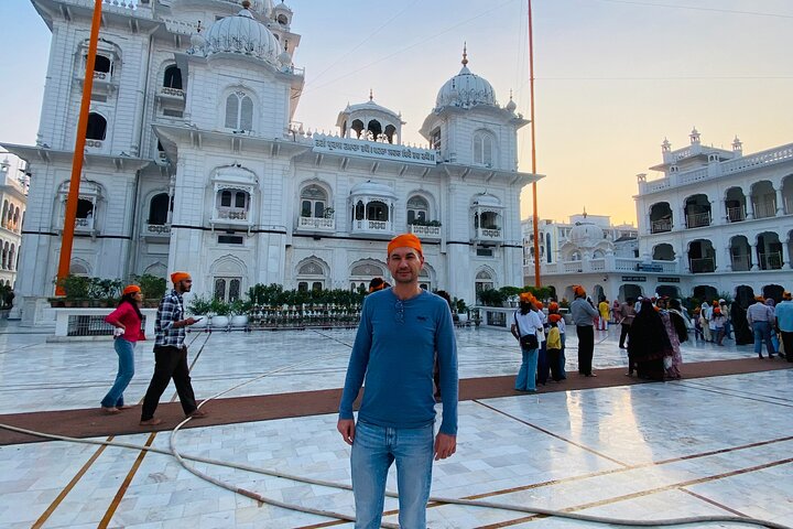 Patna Full Day Guided Tour by Private Cab