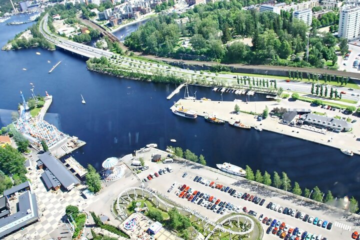 Tampere Private Walking Tour with a Local