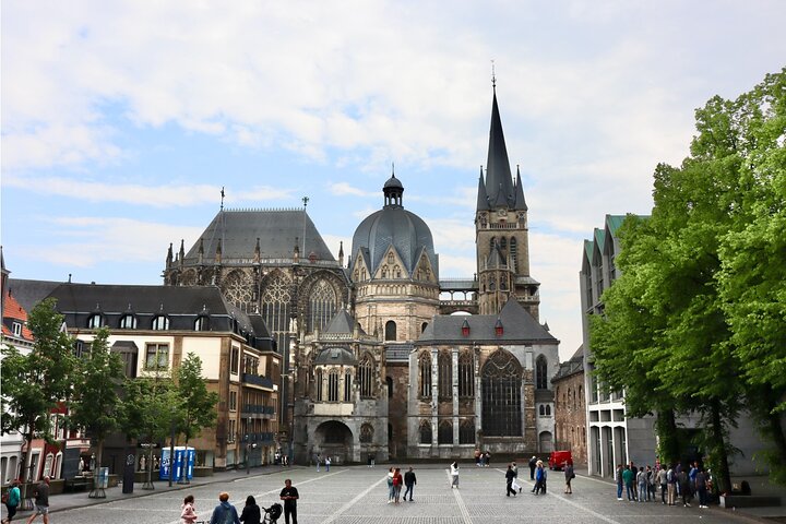 Aachen Walking Tour: Explore Top Sights & Hidden Gems