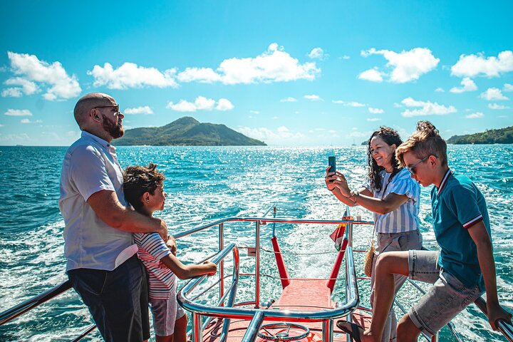 Semi Submarine Tour in Saint Anne Marine National Park