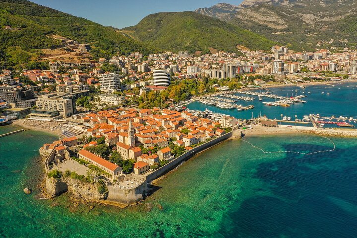 Tirana: Day Tour to Montenegro, Budva and Sveti Stefan