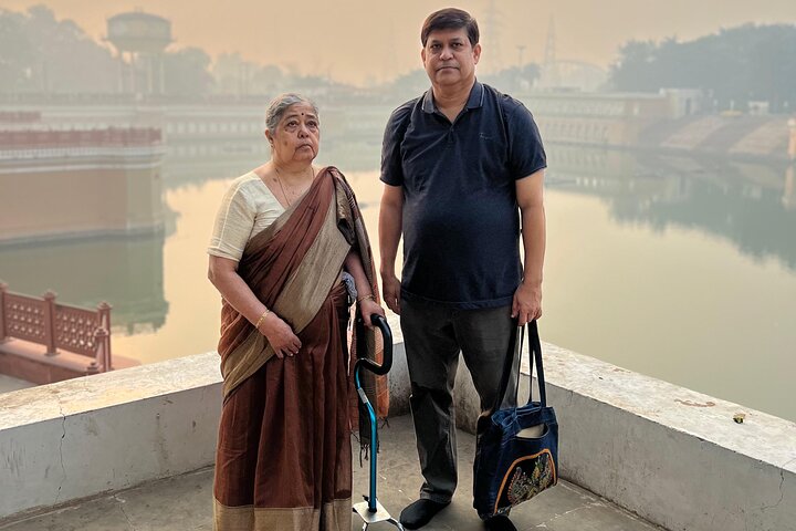 Ayodhya Private Tour & VIP Darshan -Special support for Seniors