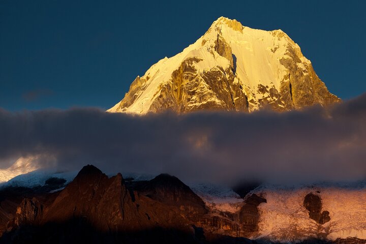 The Best of Huayhuash Mini Trek – Siula Grande Mountain (5D /4 N)