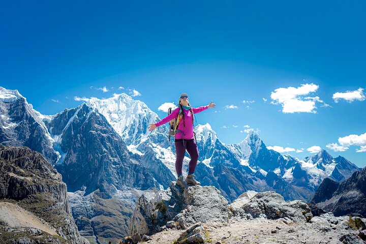 The Best of Huayhuash Mini Trek – Siula Grande Mountain (5D /4 N)