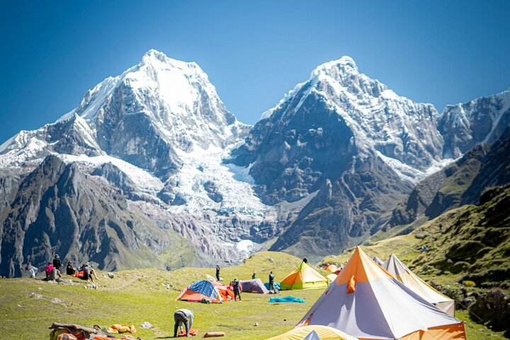 The Best of Huayhuash Mini Trek – Siula Grande Mountain (5D /4 N)