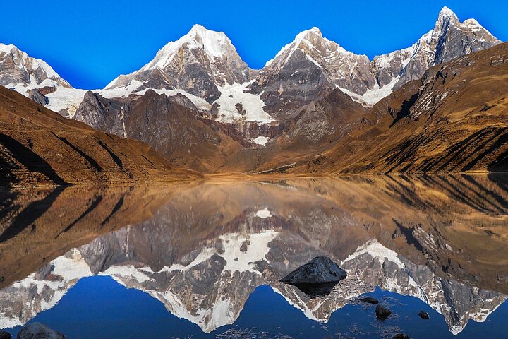 The Best of Huayhuash Mini Trek – Siula Grande Mountain (5D /4 N)